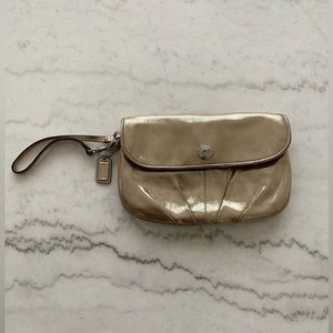 Authentic Coach Champagne Metallic Wristlet with Lavender card-holding Interior